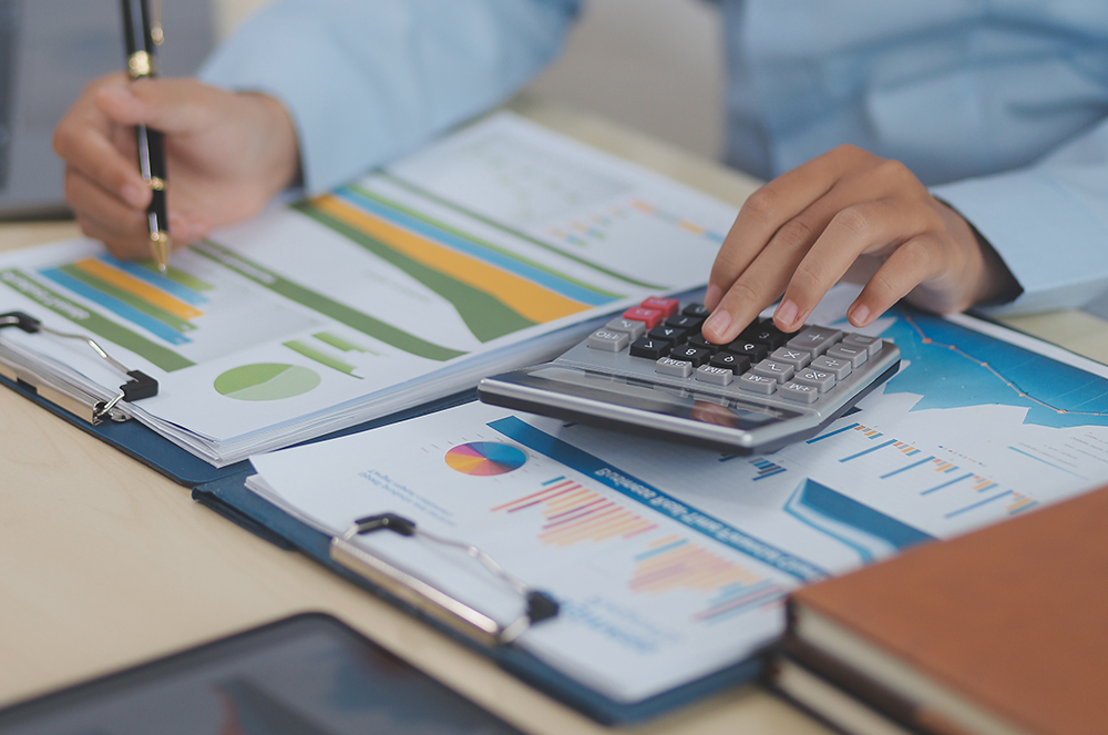 Você sabia que mais de 60% dos pequenos negócios no Brasil ainda usam a conta pessoal para pagar despesas da empresa?- Barão Assessoria Contábil