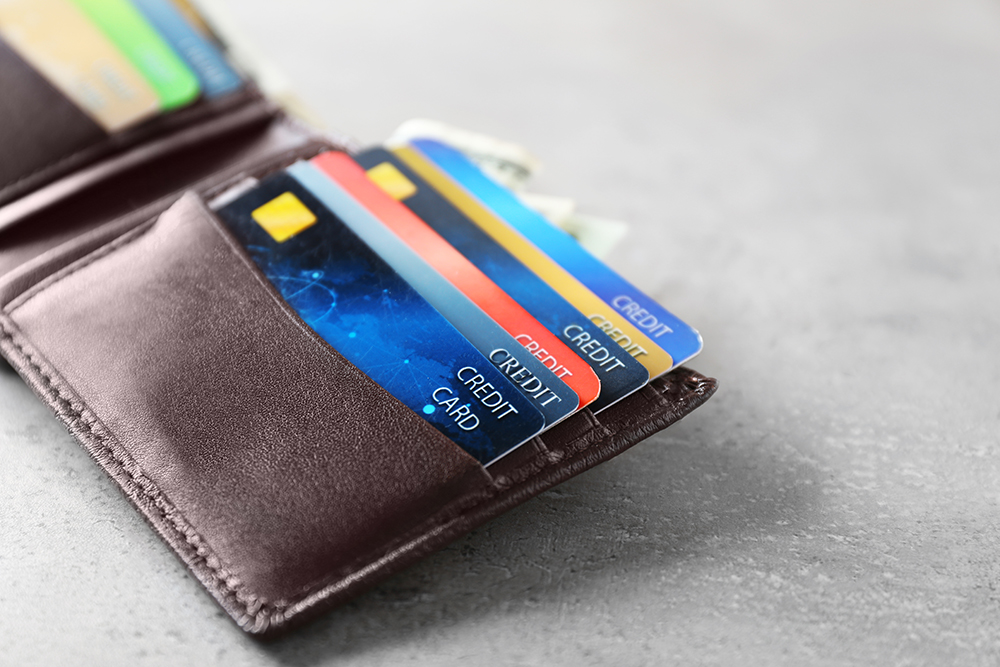 Cruzamento de dados da Receita coloca gastos no cartão de crédito sob análise junto à renda declarada - Barão Assessoria Contábil